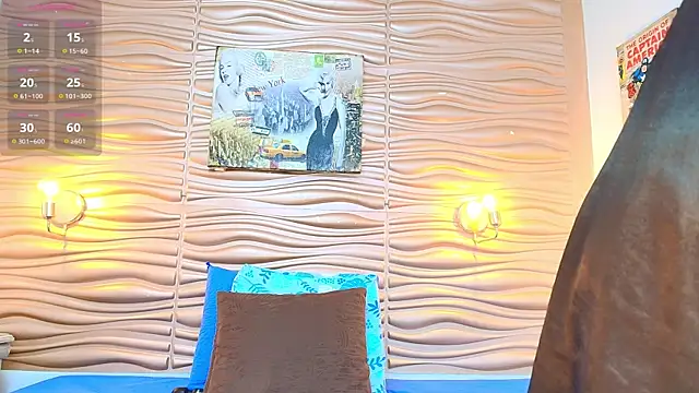 mia pineda online show from October 31, 2025, 4:25 pm