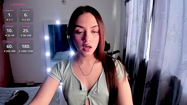 Snapshot of valen_thompson chatting on July 4, 2026, 10:03 pm valen thompson online show from July 4, 2026, 10:03 pm