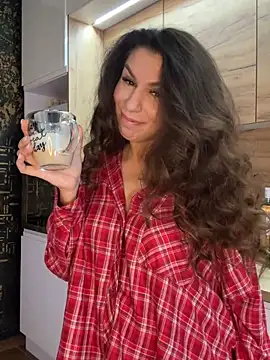 Marilyn La Rose online show from April 2, 2026, 8:21 am