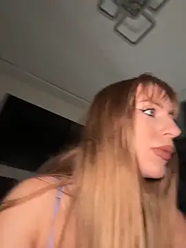 RockQueen A online show from March 25, 2026, 5:07 am