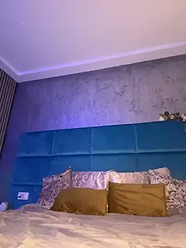 RockQueen A online show from April 7, 2026, 4:47 am