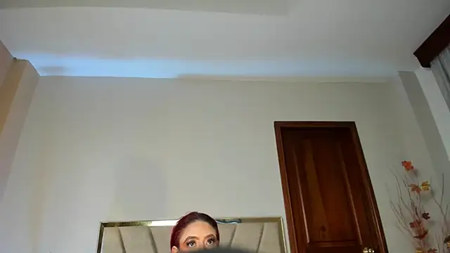 JupiteFox online show from April 22, 2026, 1:01 am