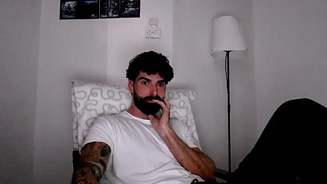 Verycutex online show from March 4, 2026, 5:26 am