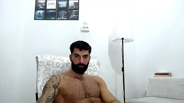 Verycutex online show from November 1, 2025, 8:57 pm