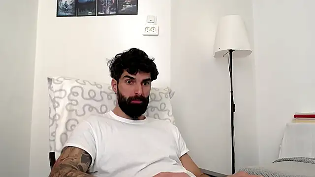 Verycutex online show from February 22, 2026, 9:11 am