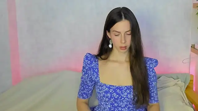 Teresa Hardly online show from November 16, 2025, 8:24 pm