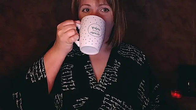 Snapshot of _letty_ chatting on June 18, 2026, 8:58 pm letty online show from June 18, 2026, 8:58 pm