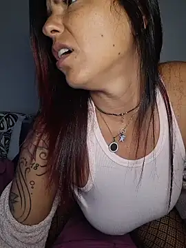 allyson22andy online show from April 9, 2026, 5:41 pm