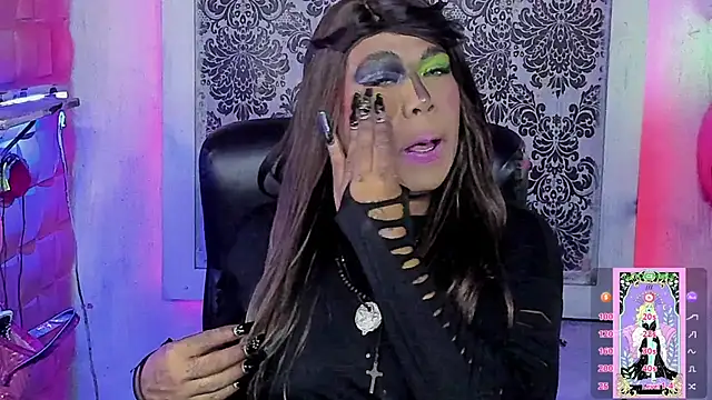 tsviolett online show from September 25, 2025, 6:25 pm