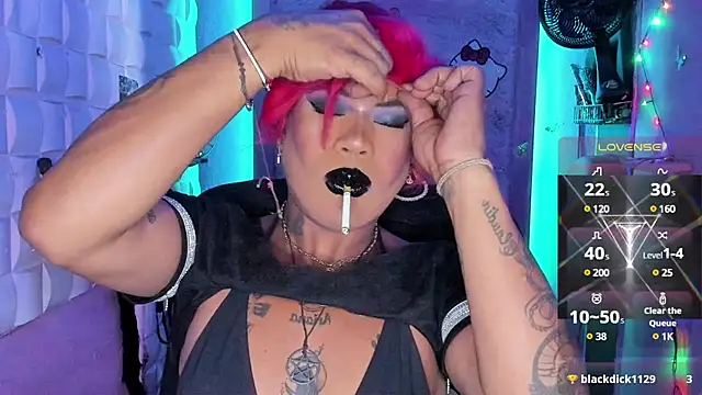 tsviolett online show from February 28, 2025, 9:01 pm