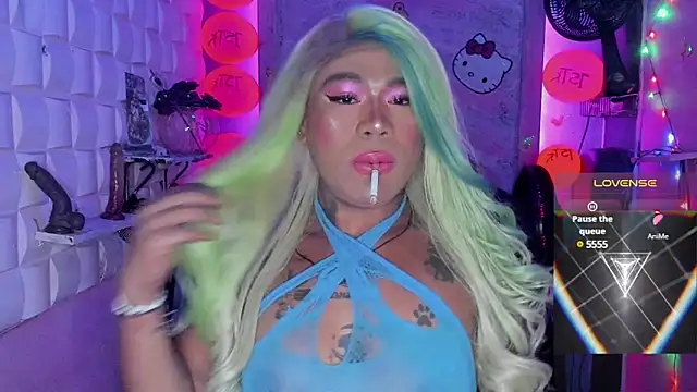 tsviolett online show from February 18, 2025, 6:15 pm