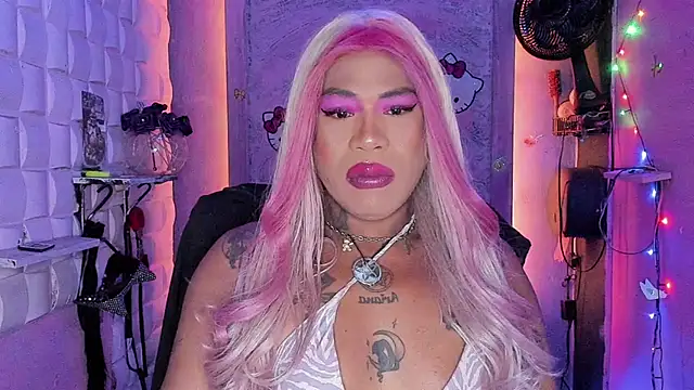 tsviolett online show from March 17, 2025, 9:24 pm