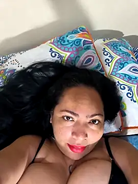 NIKOLE1301 online show from September 25, 2025, 2:23 pm