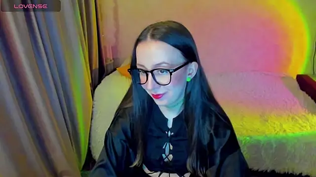 CurlySteph online show from March 28, 2026, 6:20 pm