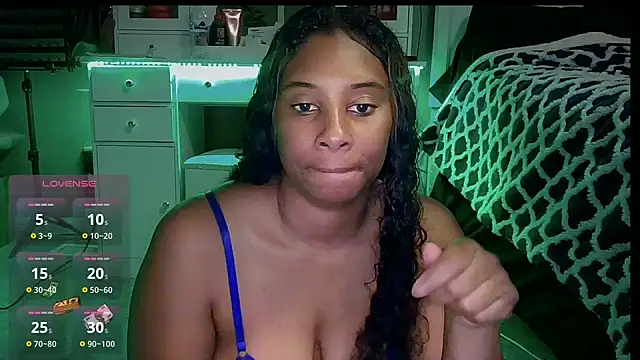 Snapshot of sassyslayz chatting on November 29, 2025, 4:23 am sassyslayz online show from November 29, 2025, 4:23 am