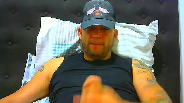 altenori112 online show from September 29, 2025, 2:23 pm