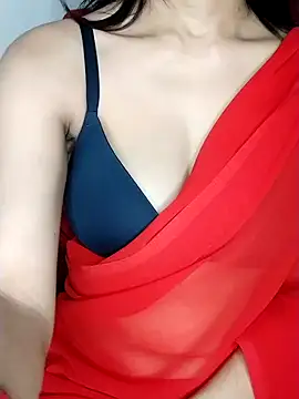 babyqueen001 online show from December 24, 2024, 4:51 pm