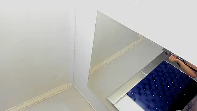 Sammybitchx online show from April 17, 2026, 1:03 pm