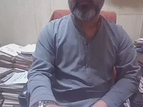 hairymaster95 online show from November 11, 2025, 4:07 am