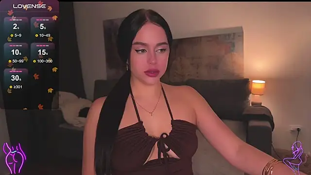 Megan Nilson online show from January 24, 2025, 8:43 pm