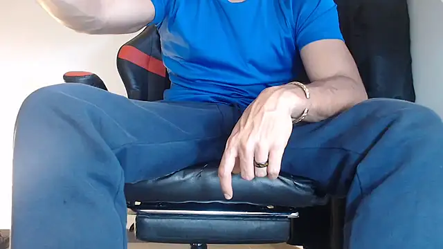 ErosFindomKing online show from November 18, 2025, 8:56 pm