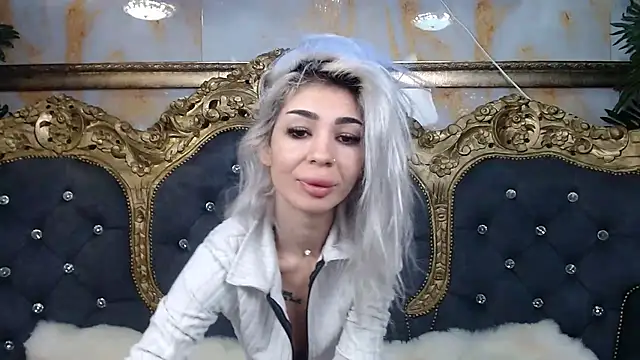Jasminporn online show from December 2, 2025, 6:59 am