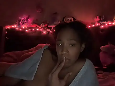 Cum2Charm online show from October 12, 2025, 2:35 am