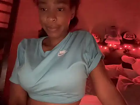 Cum2Charm online show from September 25, 2025, 1:06 pm