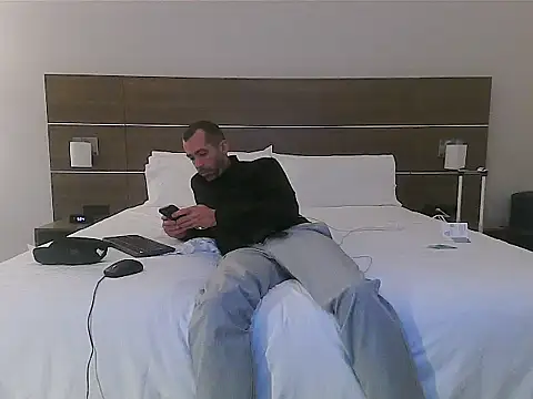 Snapshot of smokenstrokex chatting on January 8, 2026, 10:05 pm smokenstrokex online show from January 8, 2026, 10:05 pm