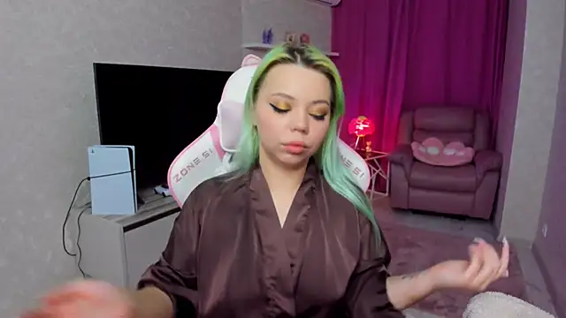 EnergyBunny 1 online show from March 10, 2026, 7:18 pm