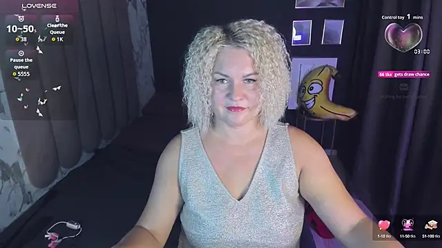 Snapshot of YolandaKiss chatting on September 16, 2025, 5:08 am YolandaKiss online show from September 16, 2025, 5:08 am