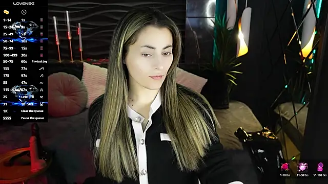 KylieMellow online show from March 23, 2026, 1:22 pm