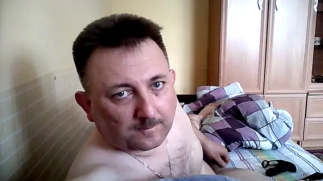 Novy73 online show from May 5, 2026, 8:17 am