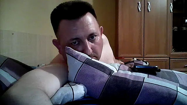 Novy73 online show from April 28, 2026, 8:46 pm