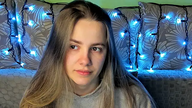 MaggieCake online show from February 14, 2026, 12:33 am