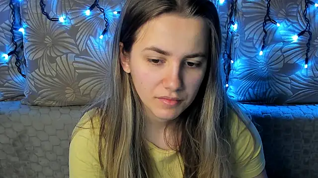 MaggieCake online show from February 16, 2026, 1:48 am