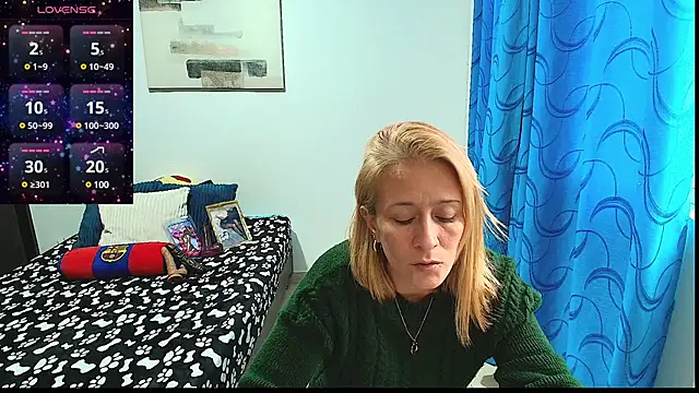 Snapshot of Naty_Stone chatting on January 16, 2025, 9:08 pm Naty Stone online show from January 16, 2025, 9:08 pm