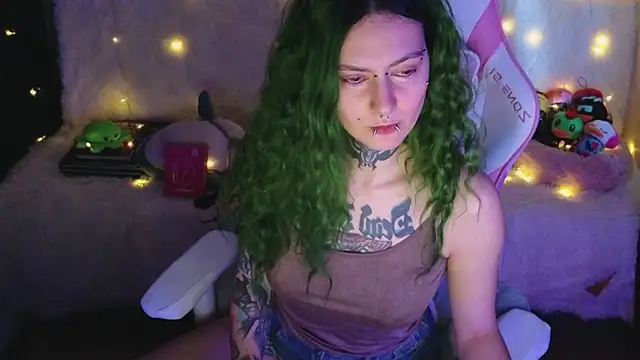 Ginger Stay online show from February 13, 2026, 12:49 pm