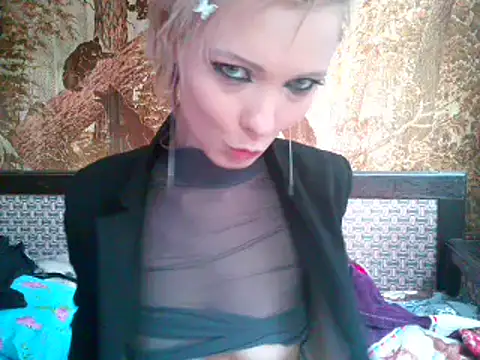 WildMissNiks online show from March 5, 2025, 11:17 am