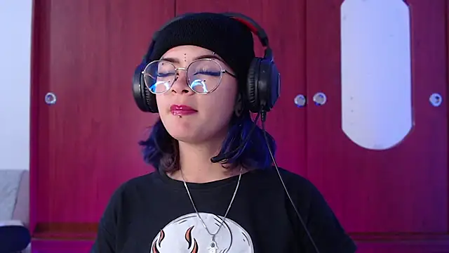 Raventh  online show from April 4, 2026, 11:17 am