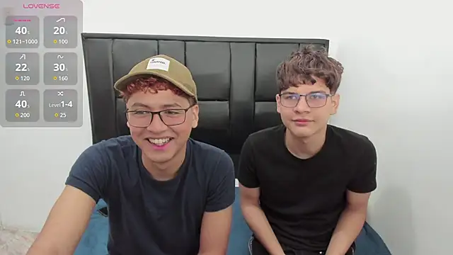 Snapshot of javieryalejandro chatting on September 21, 2025, 12:32 pm javieryalejandro online show from September 21, 2025, 12:32 pm