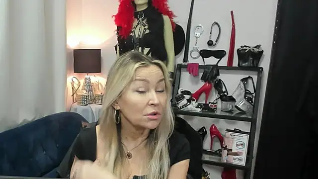 crystaLUX online show from April 22, 2026, 4:41 am