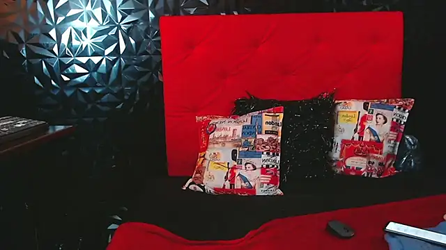 PINK  LOLA1 online show from March 19, 2025, 5:52 am