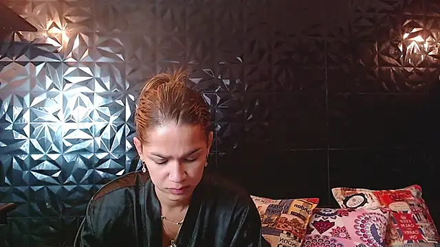 Snapshot of PINK__LOLA1 chatting on February 13, 2026, 11:54 am PINK LOLA1 online show from February 13, 2026, 11:54 am