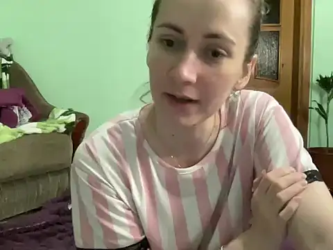 AngelTough20 online show from October 2, 2025, 10:46 pm