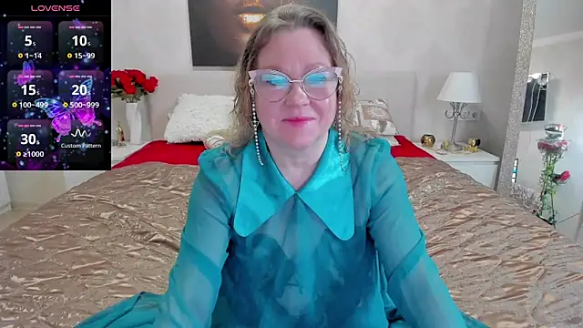 katysako online show from January 25, 2025, 2:58 am