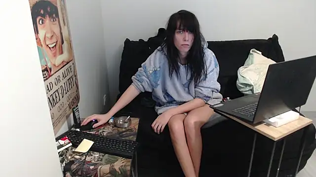 Snapshot of missthon0 chatting on February 24, 2025, 10:15 am missthon0 online show from February 24, 2025, 10:15 am