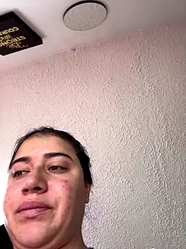 KallyMyller1 online show from December 15, 2025, 1:17 pm