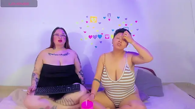 MiaYMolly online show from April 9, 2026, 6:19 am