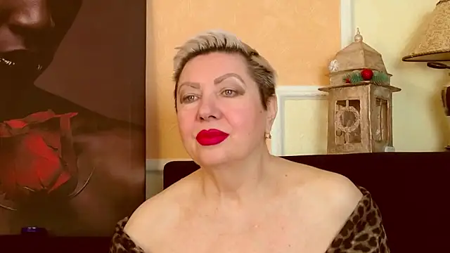 Snapshot of LadyPosh chatting on February 12, 2026, 7:24 pm LadyPosh online show from February 12, 2026, 7:24 pm